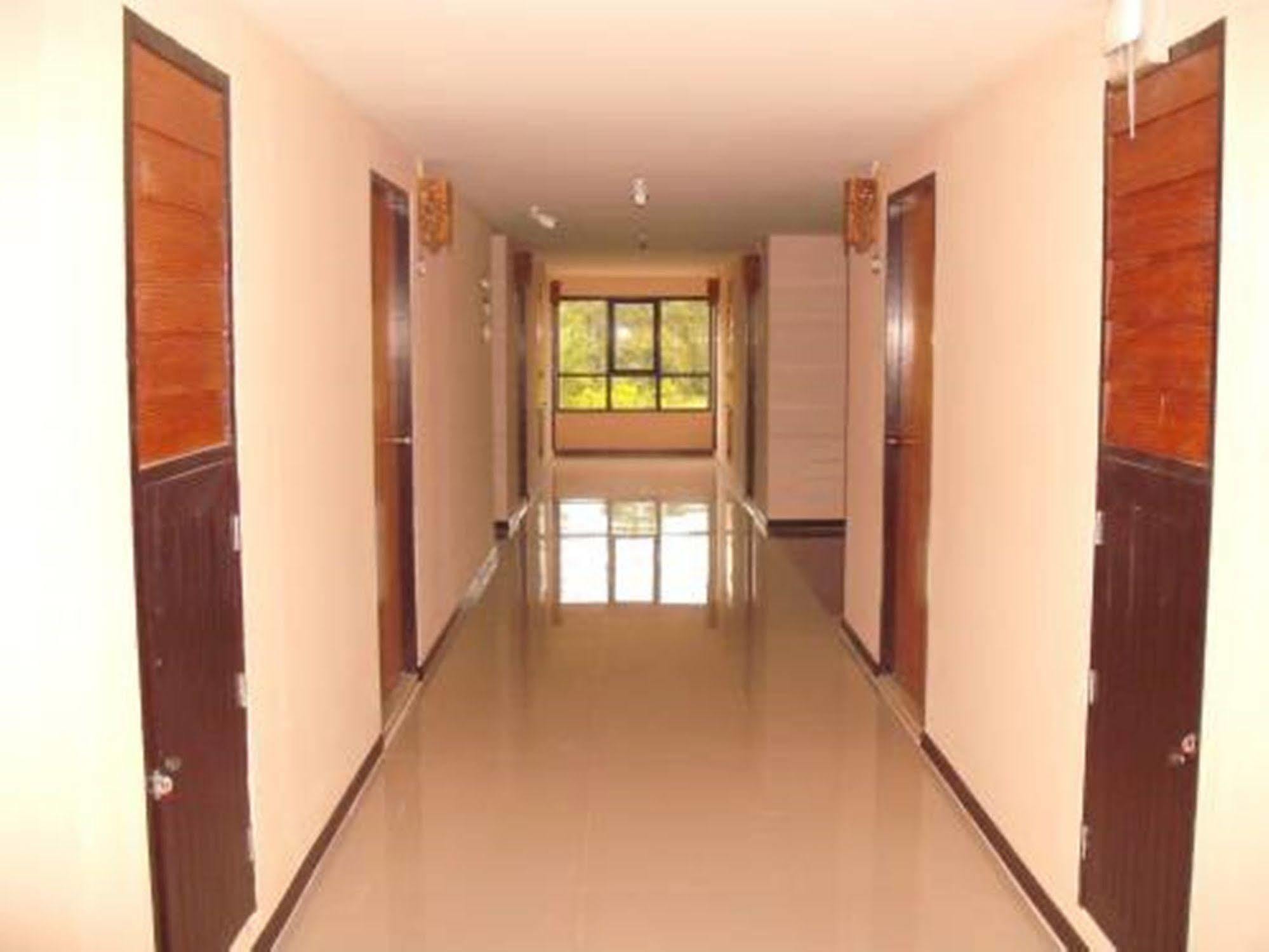 Mech Mansion Hotel Chiang Rai Bagian luar foto