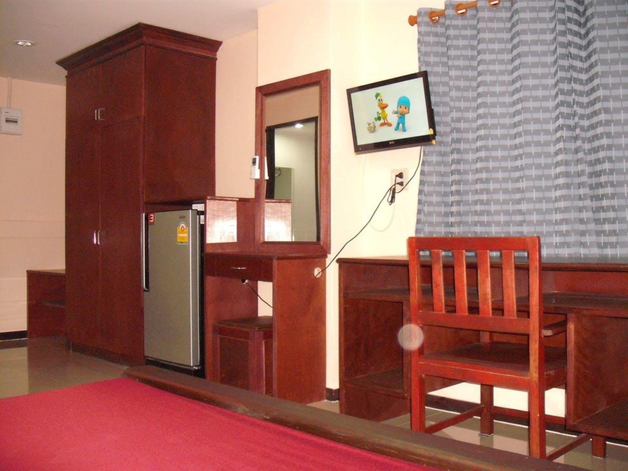 Mech Mansion Hotel Chiang Rai Bagian luar foto