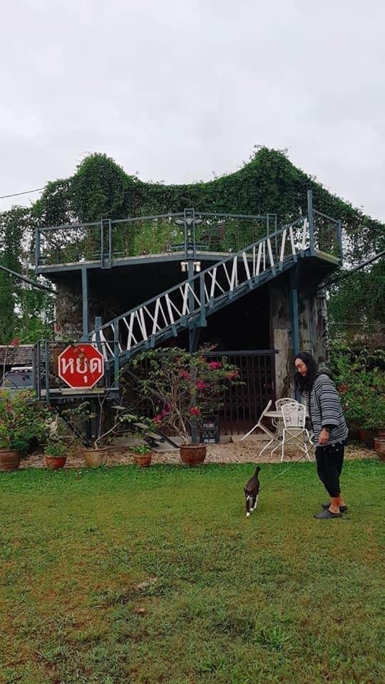 Mech Mansion Hotel Chiang Rai Bagian luar foto